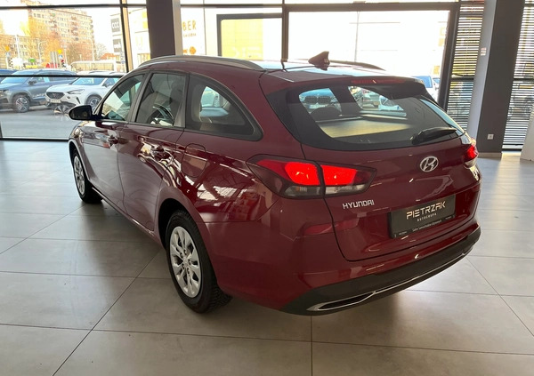 Hyundai I30 cena 79900 przebieg: 38437, rok produkcji 2022 z Międzylesie małe 232